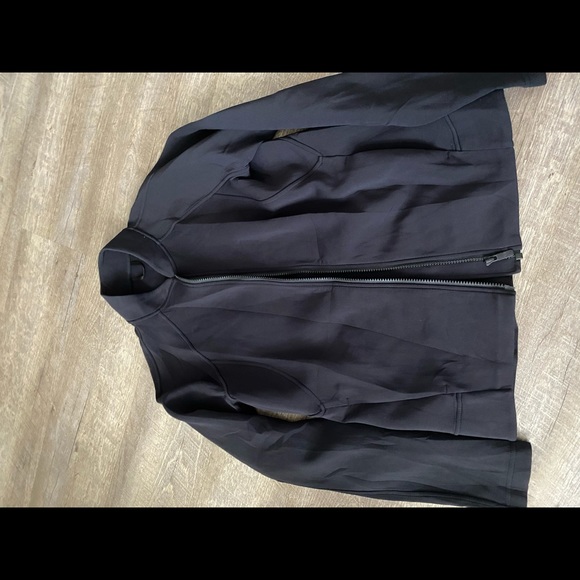 💛LuluLemon🍋 Black Bomber Jacket - Picture 3 of 3